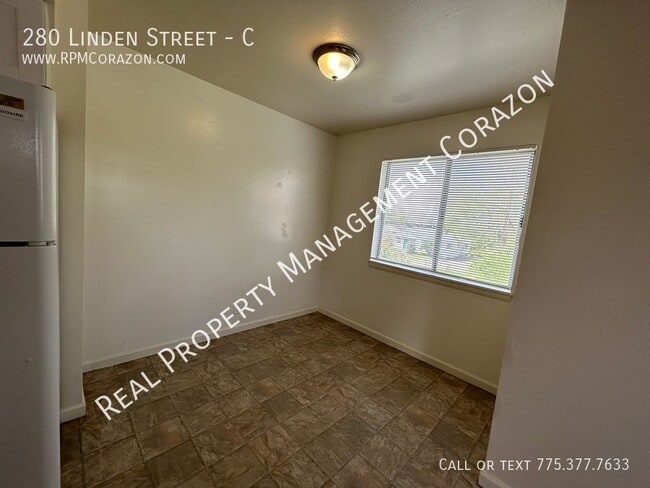 Building Photo - 280 Linden St