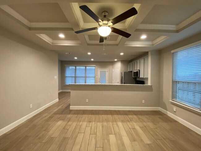 Building Photo - Duplex Off County Line Rd / .4 Mile Kraft Park / Fridge Included /Fenced in Back Yard / NBISD