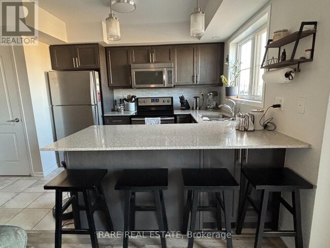 Building Photo - 2484 Post Rd