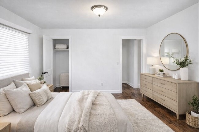 Foto del edificio - 1231 Longwood St