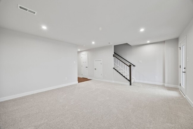 Building Photo - 22 Iron Horse Ln
