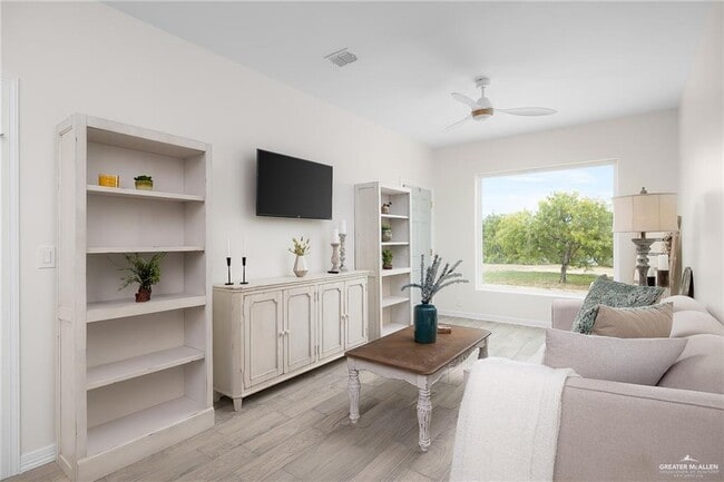 Building Photo - 16 Bass Ave