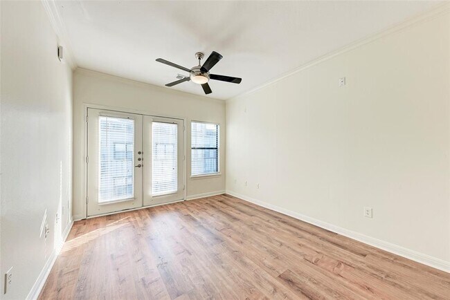 Foto del edificio - 2502 Leon St