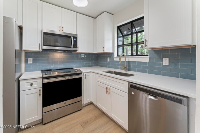 Foto del edificio - 830 Main St