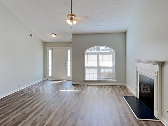 Building Photo - 4991 River Overlook Way
