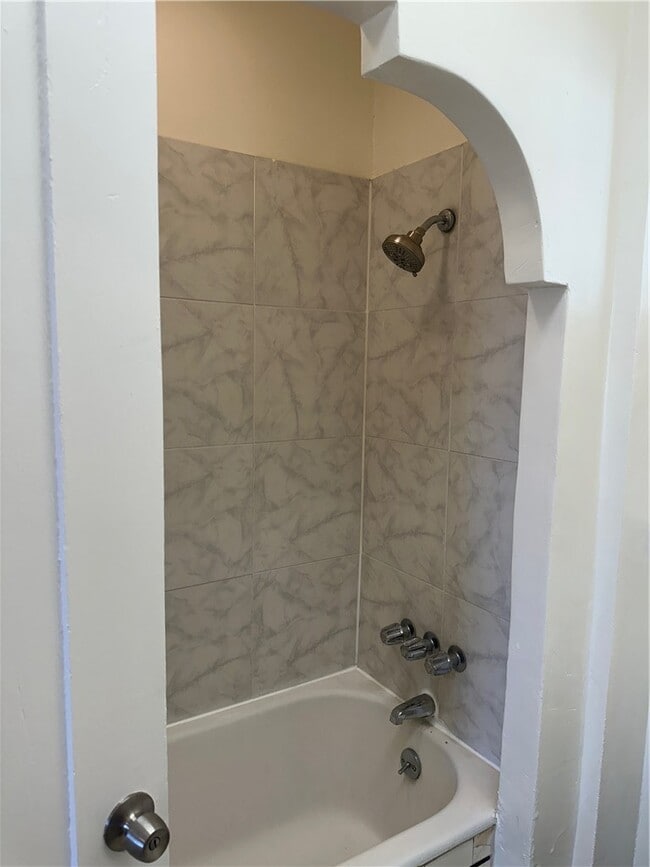 Foto del edificio - 527 W 22nd St