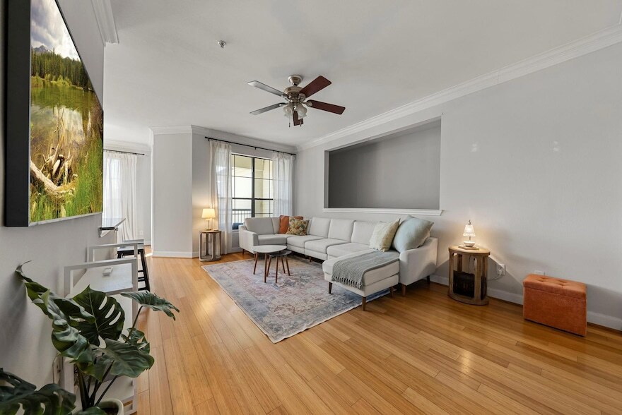 Foto principal - 7701 Rialto Blvd