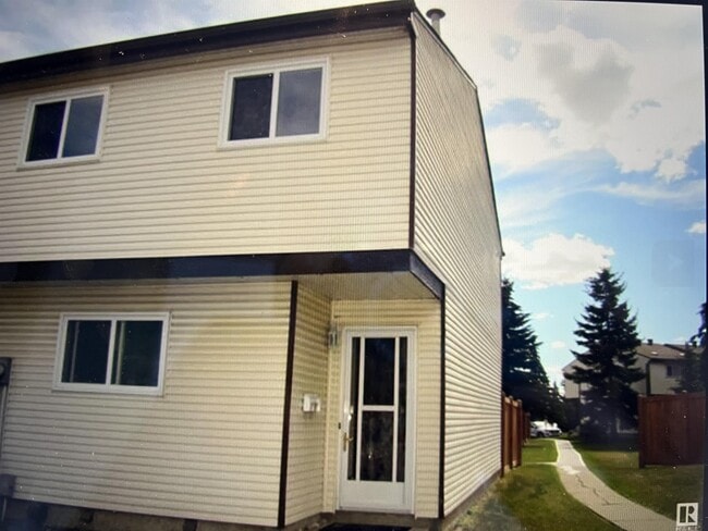 Building Photo - 1310 Lakewood Rd W Northwest
