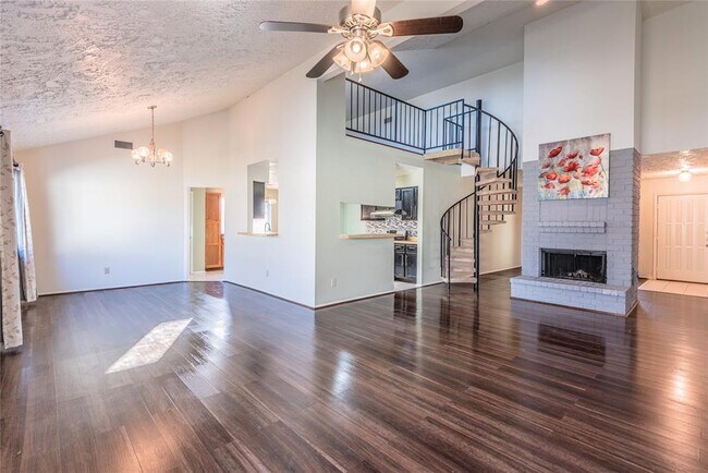 Building Photo - 6815 Marta Dr