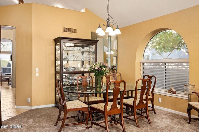 Building Photo - 4502 E Barwick Dr