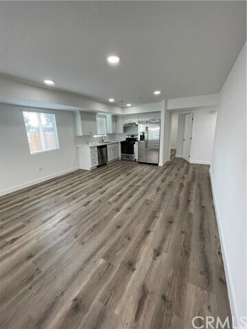 Building Photo - 1257 W 8th St