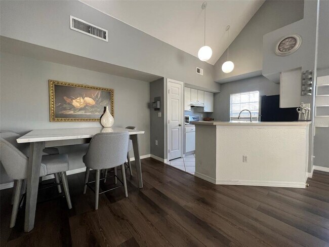 Foto del edificio - 10462 White Lake Ct