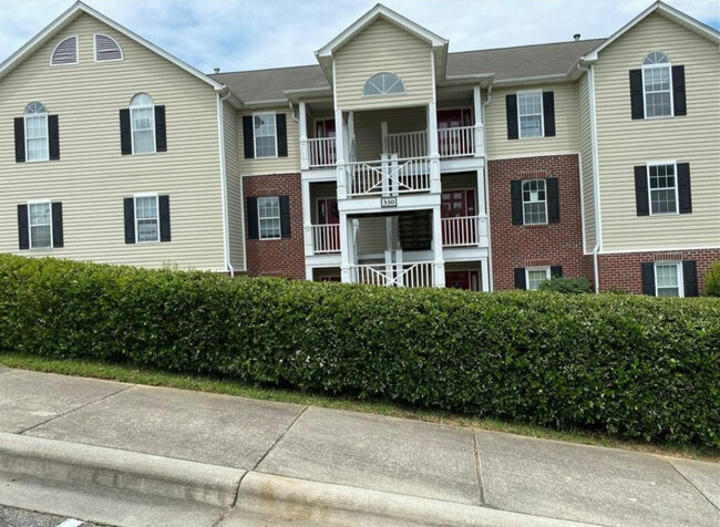 Bubble Creek Condo - Condo for Rent in Fayetteville, NC | Apartments.com