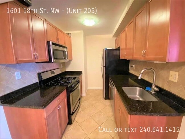 Building Photo - 1601 18th St NW