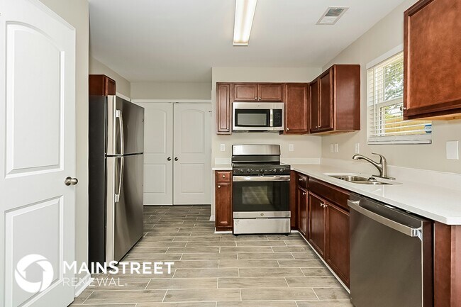 Building Photo - 11116 Shadow Creek Terrace