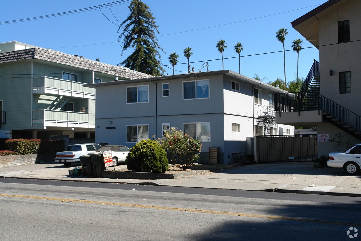 Building Photo - 31 N El Camino Real