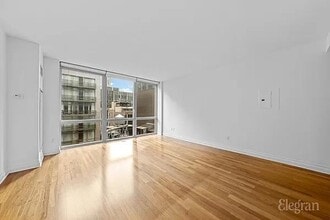 Building Photo - 39 E 29th St