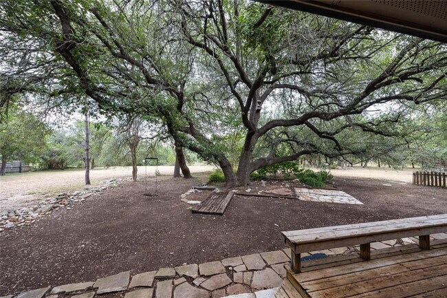 Foto del edificio - 105 Ridge Oak Dr