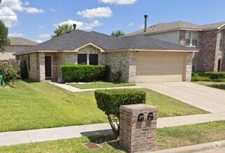 Building Photo - 3924 Fox Run Dr