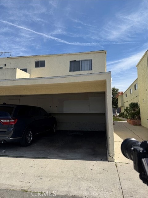 Building Photo - 7037 Milton Ave