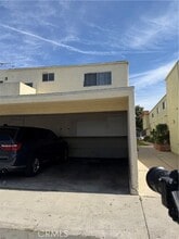 Building Photo - 7037 Milton Ave