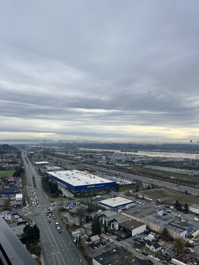 Building Photo - 901-901 Lougheed Hwy.