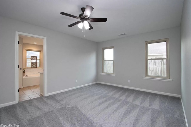 Building Photo - 14013 Chesterfield Cir