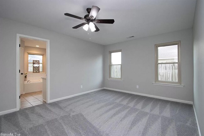 Foto del edificio - 14013 Chesterfield Cir