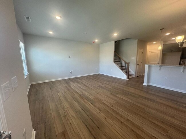 Building Photo - 431 Parker Sta Ave