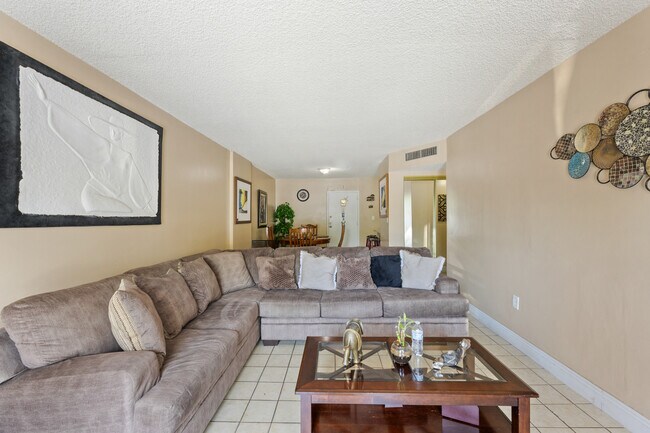 Foto del edificio - 16465 NE 22nd Ave