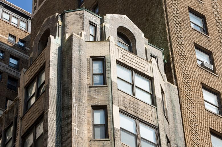 Building Photo - 37 S 13th St