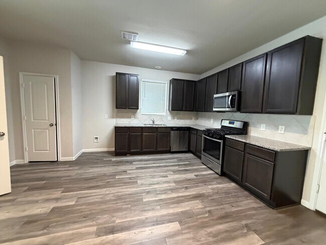 Foto del edificio - 25419 Grotto Falls Ln