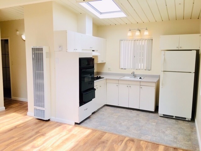 Foto del edificio - PERFECTLY LOCATED 1BD/1BA PB APARTMENT IN CROWN POINT! ONLY $2,195/mo!