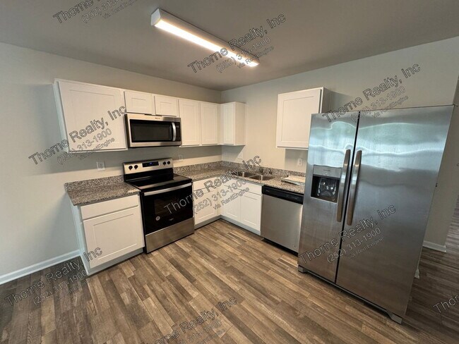 Building Photo - 1220 Hope Farm Dr