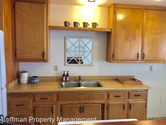 Building Photo - 2 br, 1 bath House - 506 Livoti Avenue