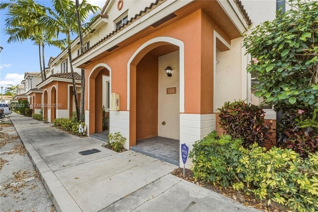 Foto del edificio - 17331 NW 7th Ave