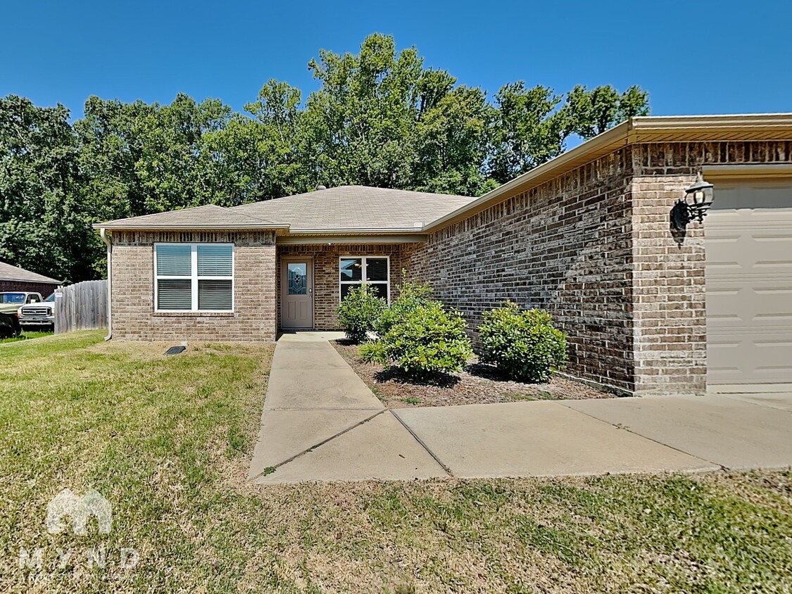 Foto principal - 100 Cedar Creek Loop