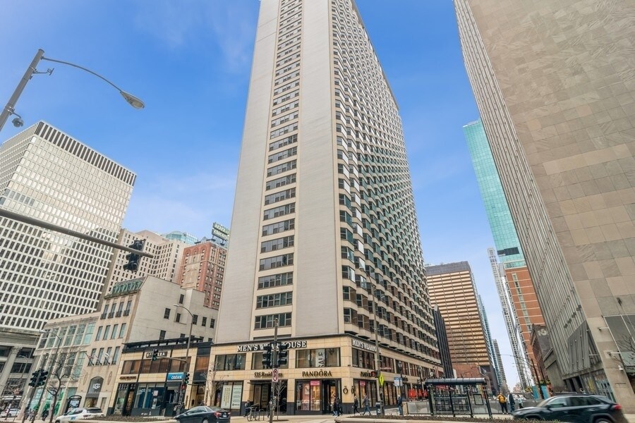 Primary Photo - 535 N Michigan Ave