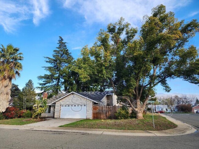 Foto del edificio - 1813 Lou Ella Ln