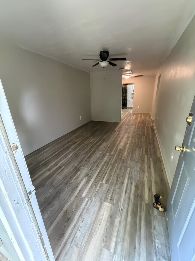 Foto del edificio - 740 Preston St
