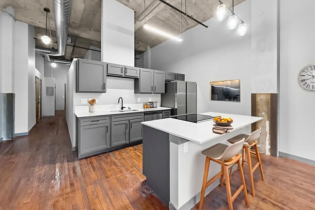 Building Photo - KC Loft Collection