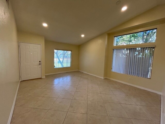 Building Photo - 78870 Sonesta Way