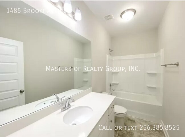 Foto del edificio - Newly renovated house in the Brookhaven ne...
