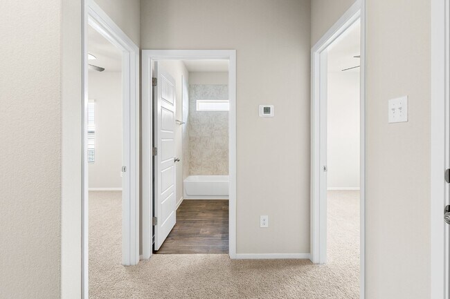 Building Photo - Modern Kyle Home Available for an April Move-In!