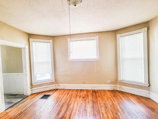 Foto del edificio - 2640 Fillmore St NE