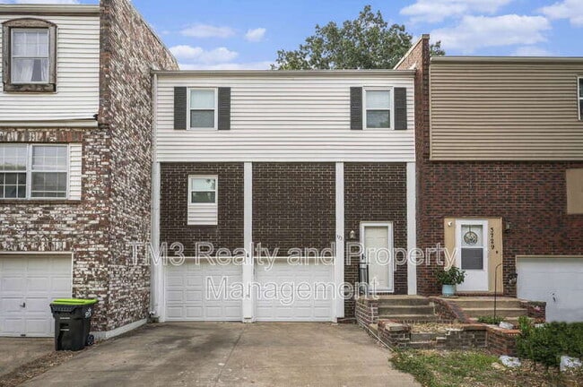 Foto del edificio - 3731 NE Colonial Dr