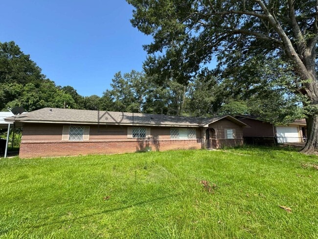 Photo - 577 Dryden Avenue House