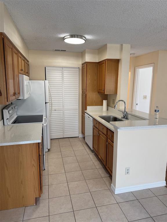 Foto del edificio - 1077 S Hiawassee Rd