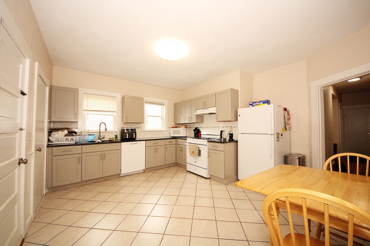 Foto principal - 53 Parker St
