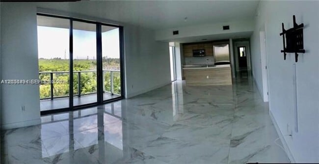 Building Photo - 16385 Biscayne Blvd